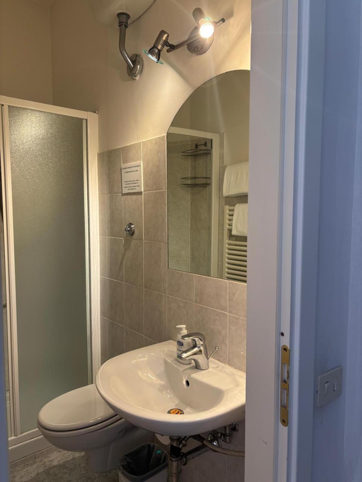Hotel Girasole House Florencja Pokój zdjęcie